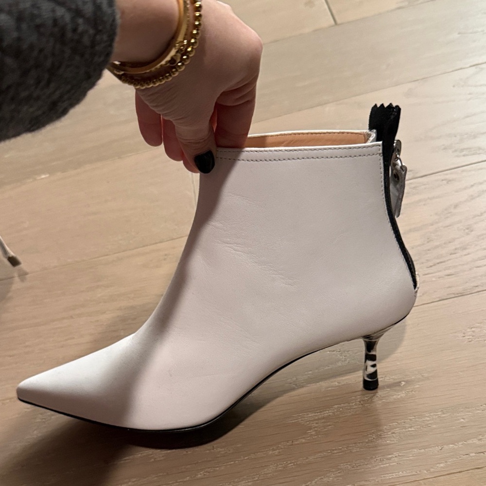 AGL White Ankle Boots - never worn - Picture 2 of 8
